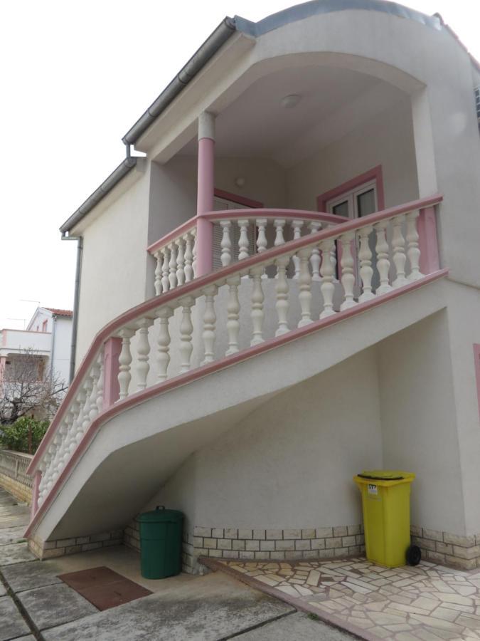 Gardenia Apartments Pakostane Exterior photo