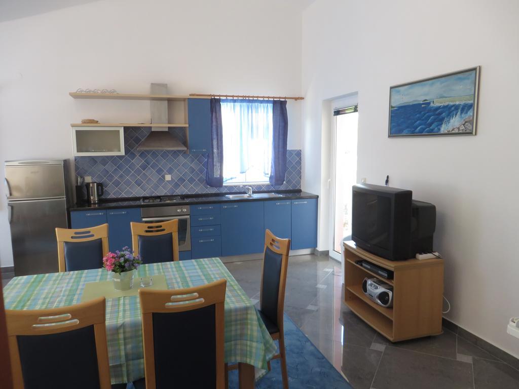 Gardenia Apartments Pakostane Exterior photo