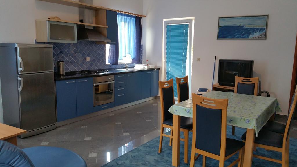 Gardenia Apartments Pakostane Exterior photo